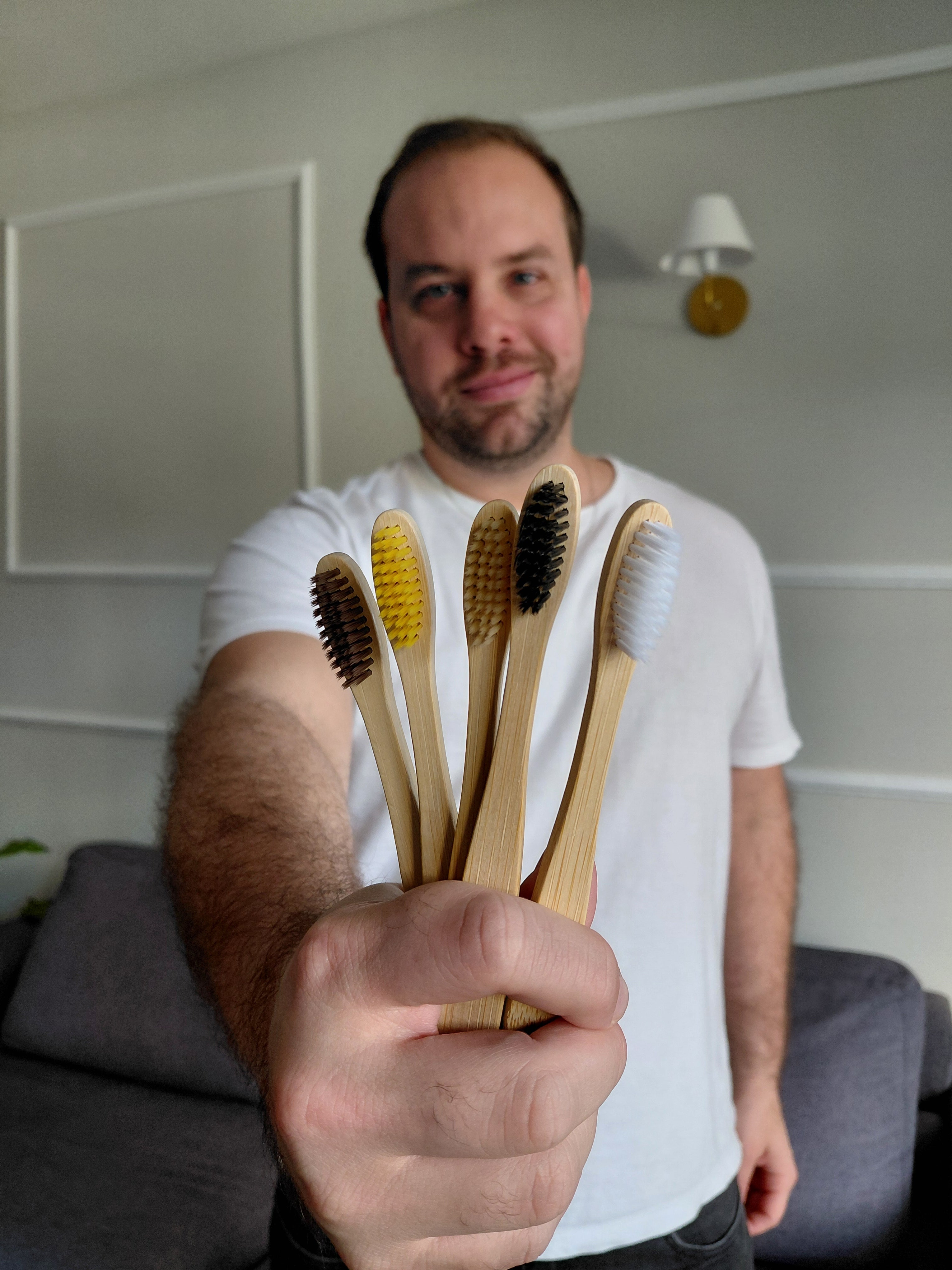 Kit Escova de Dentes de Bambu Biodegradável