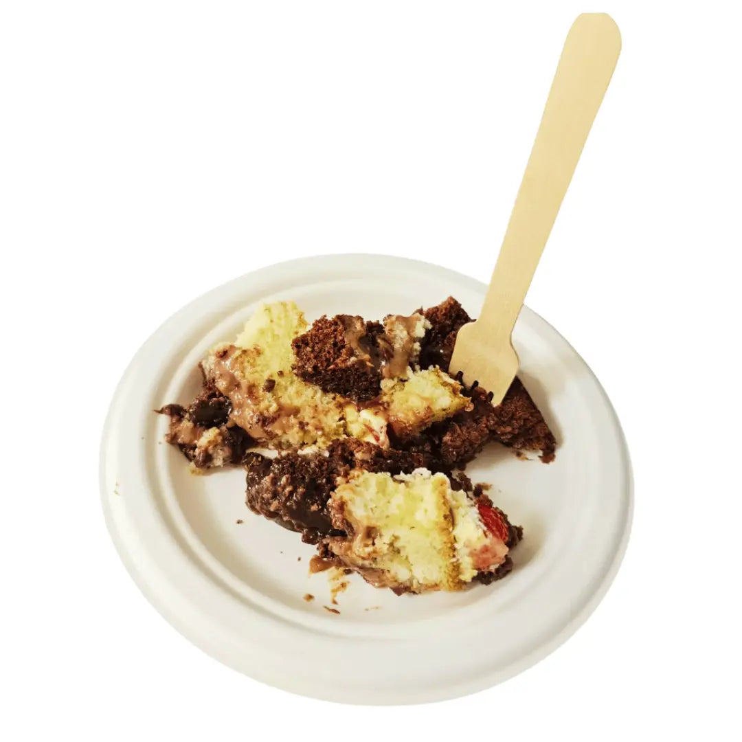 Kit Festa Ecoleva 50 pratos + 50 colheres + 50 garfos + 50 facas de madeira