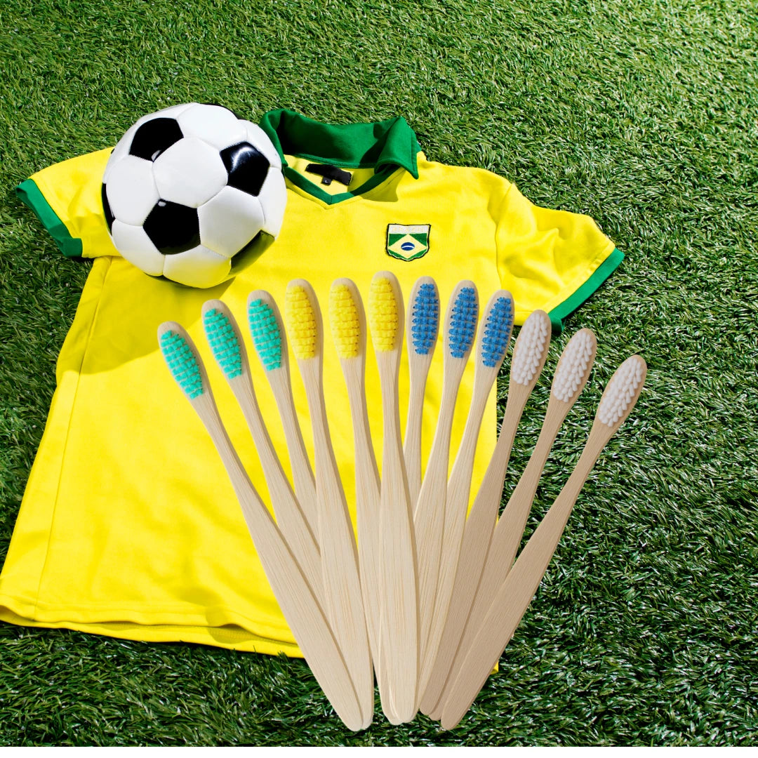 Kit Brasil Sustentável - 12 escovas de Bambu cores da bandeira