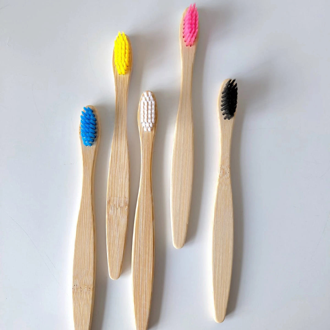 Kit Infantil 5 Escovas de Dentes de Bambu Biodegradável