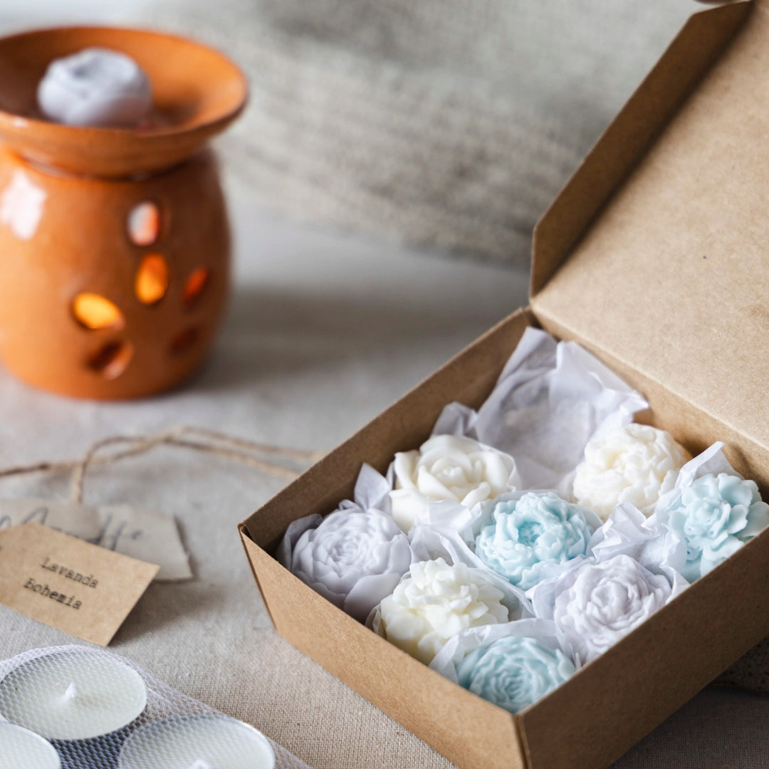 Kit Difusor de Cerâmica + Caixinhas de Flores Aromáticas + 6 Velas Rechaud