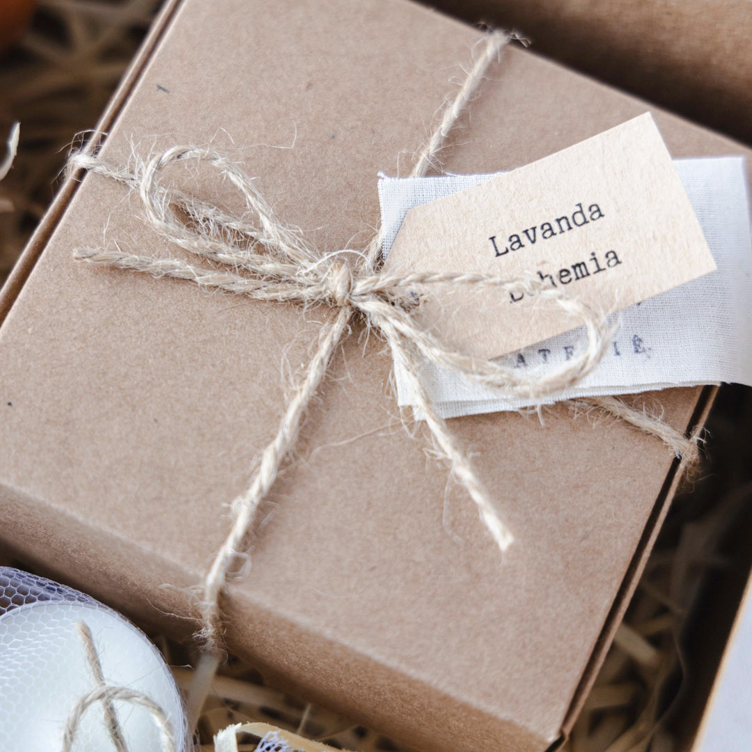 Kit Difusor de Cerâmica + Caixinhas de Flores Aromáticas + 6 Velas Rechaud