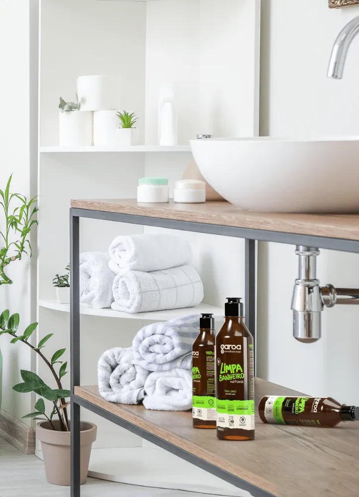 Kit Banheiro - 1 Limpa Banheiro e 1 Faxinão Oxy